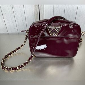 Kelly Wynne Patent Purple Gold Chain Crossbody Bag Small Top Zip Bag